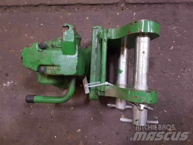 John Deere 4040 Cits traktoru papildaprīkojums