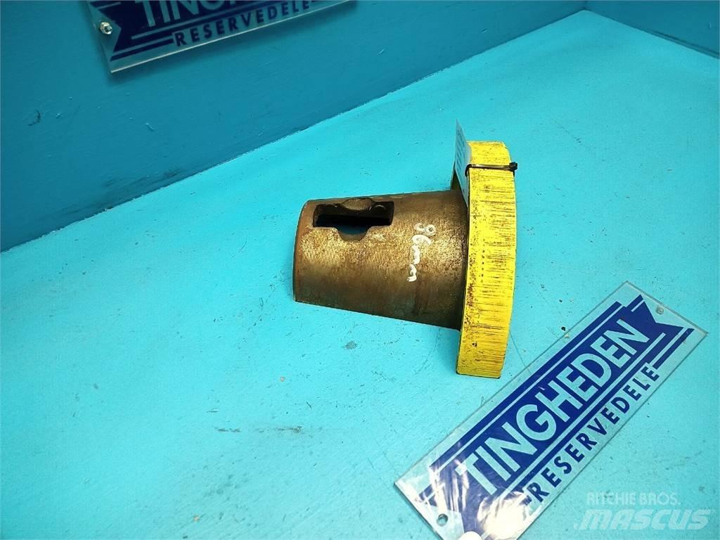 John Deere 4040 Cits traktoru papildaprīkojums
