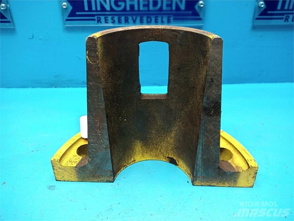 John Deere 4040 Cits traktoru papildaprīkojums