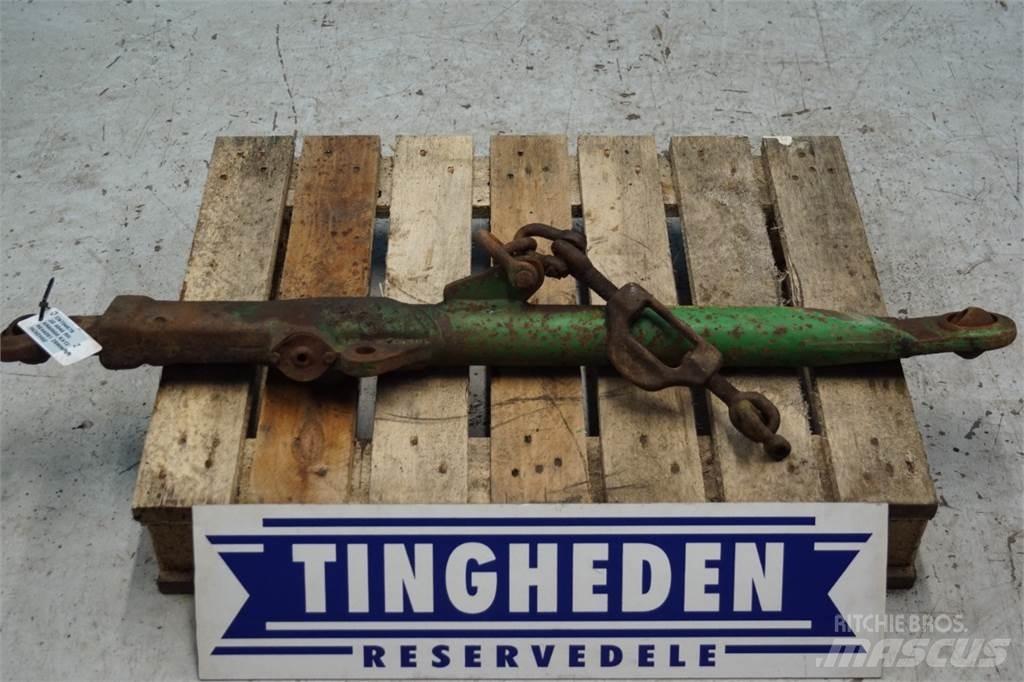 John Deere 4040 Cits traktoru papildaprīkojums
