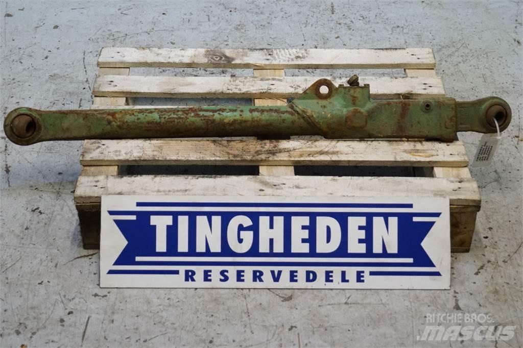 John Deere 4040 Cits traktoru papildaprīkojums
