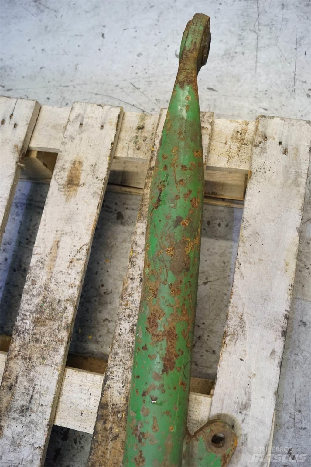 John Deere 4040 Cits traktoru papildaprīkojums