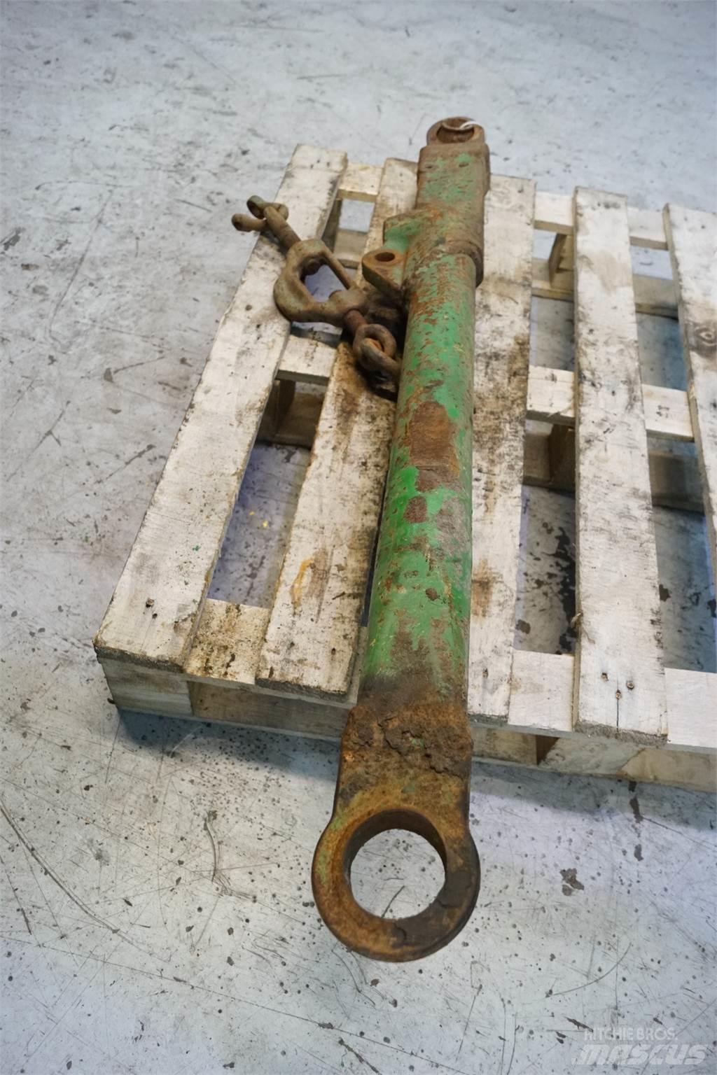John Deere 4040 Cits traktoru papildaprīkojums