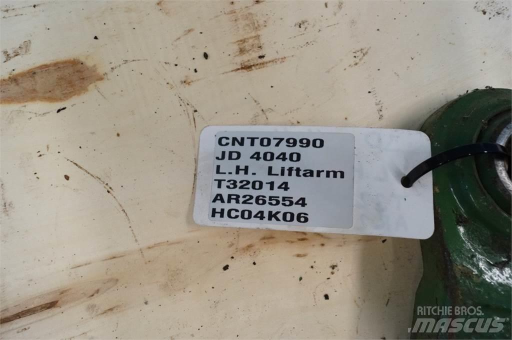 John Deere 4040 Dzinēji