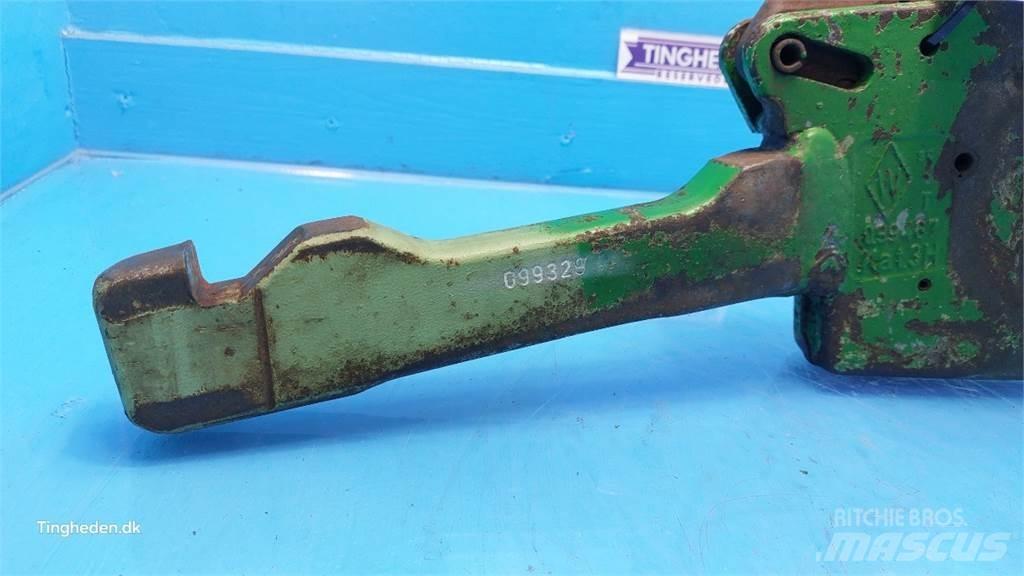 John Deere 4040 Cits traktoru papildaprīkojums