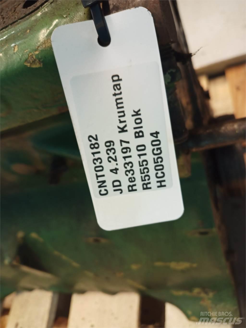 John Deere 4239 Dzinēji
