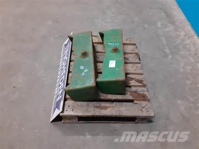 John Deere 4240 Priekšējie svari