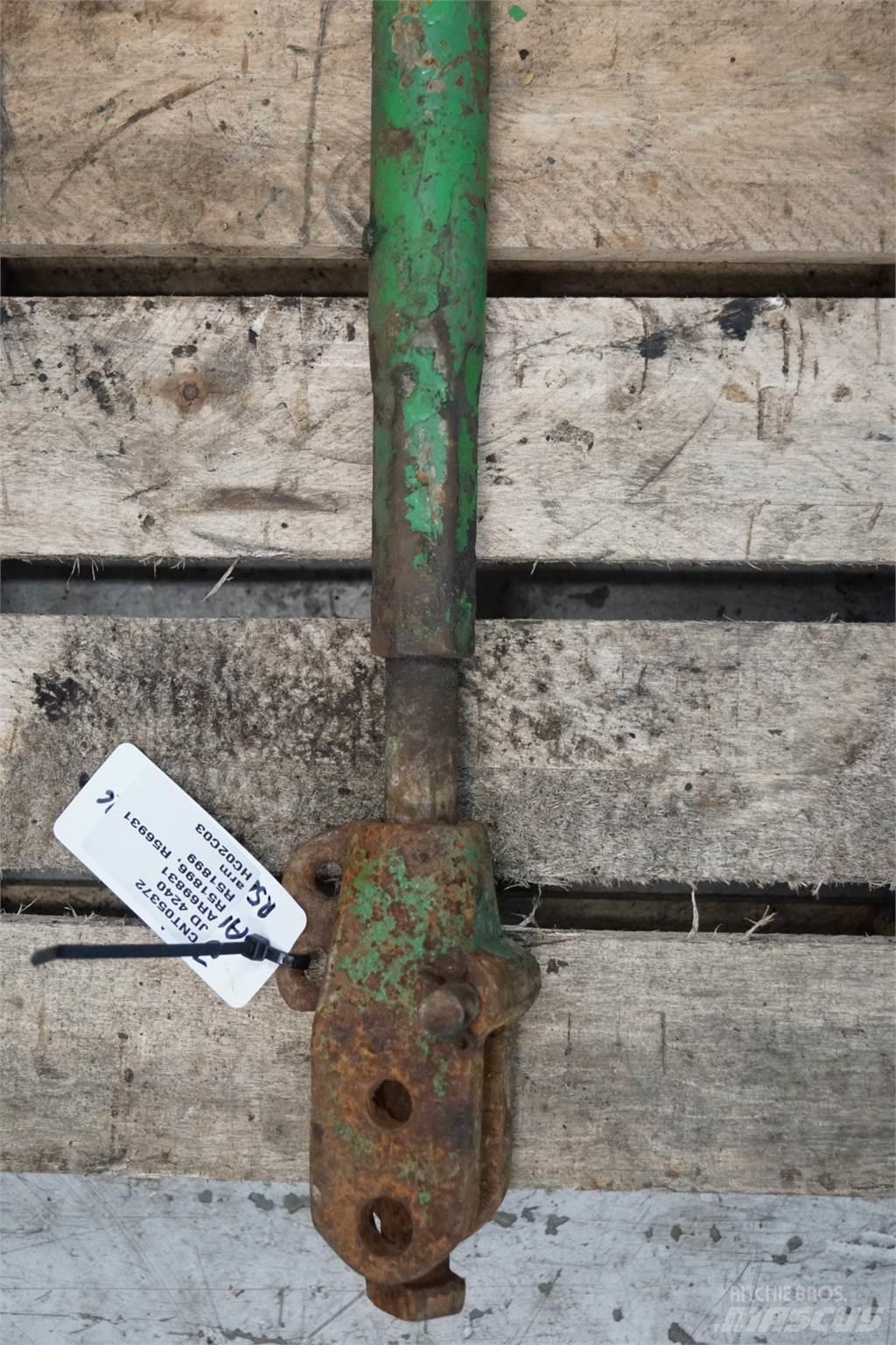 John Deere 4240 Cits traktoru papildaprīkojums