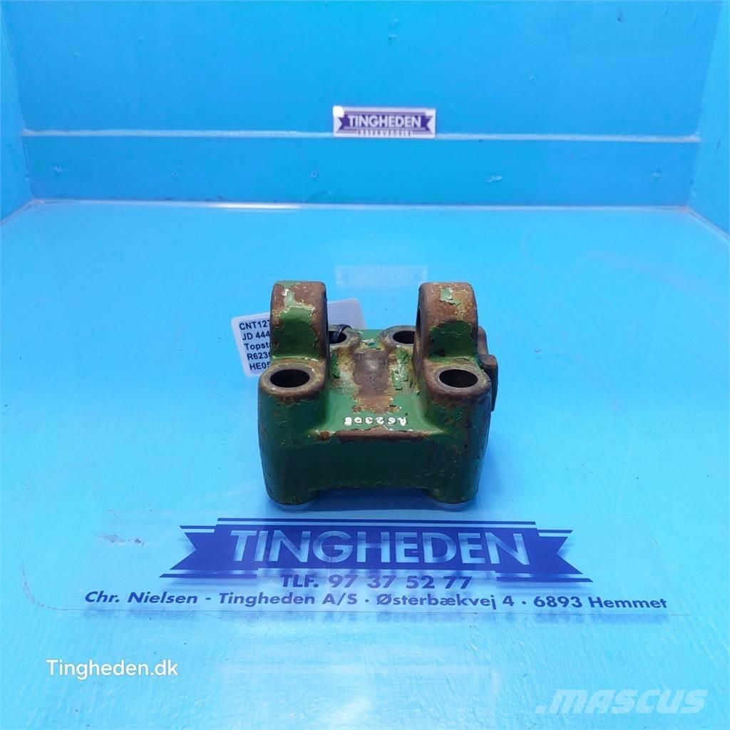 John Deere 4440 Cits traktoru papildaprīkojums