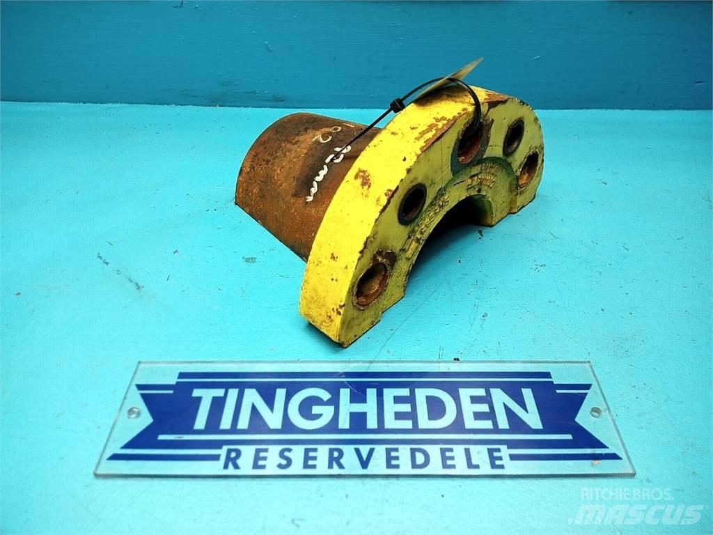 John Deere 4455 Cits traktoru papildaprīkojums