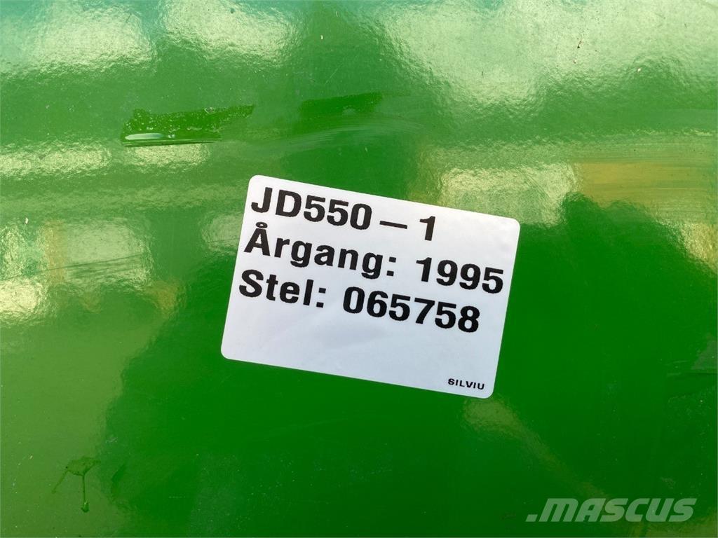 John Deere 550 Rituļu preses