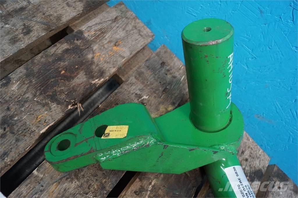 John Deere 5830 Siena un lopbarības novākšanas mašīnu piederumi