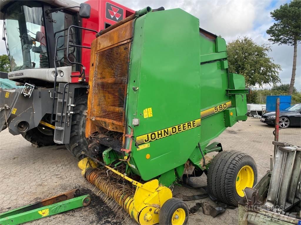 John Deere 590 Rituļu preses