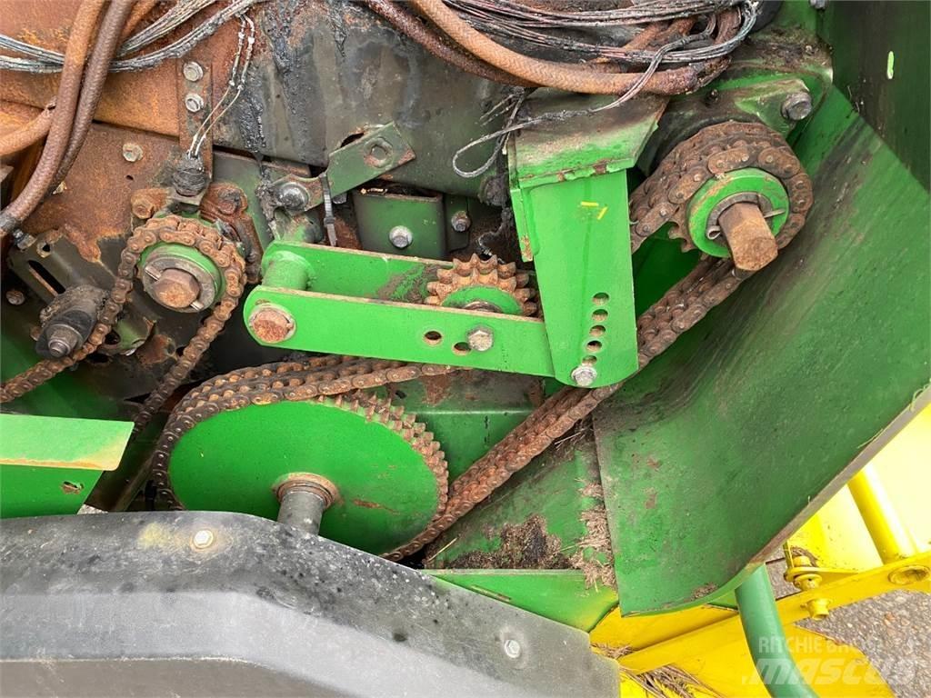 John Deere 592 Rituļu preses