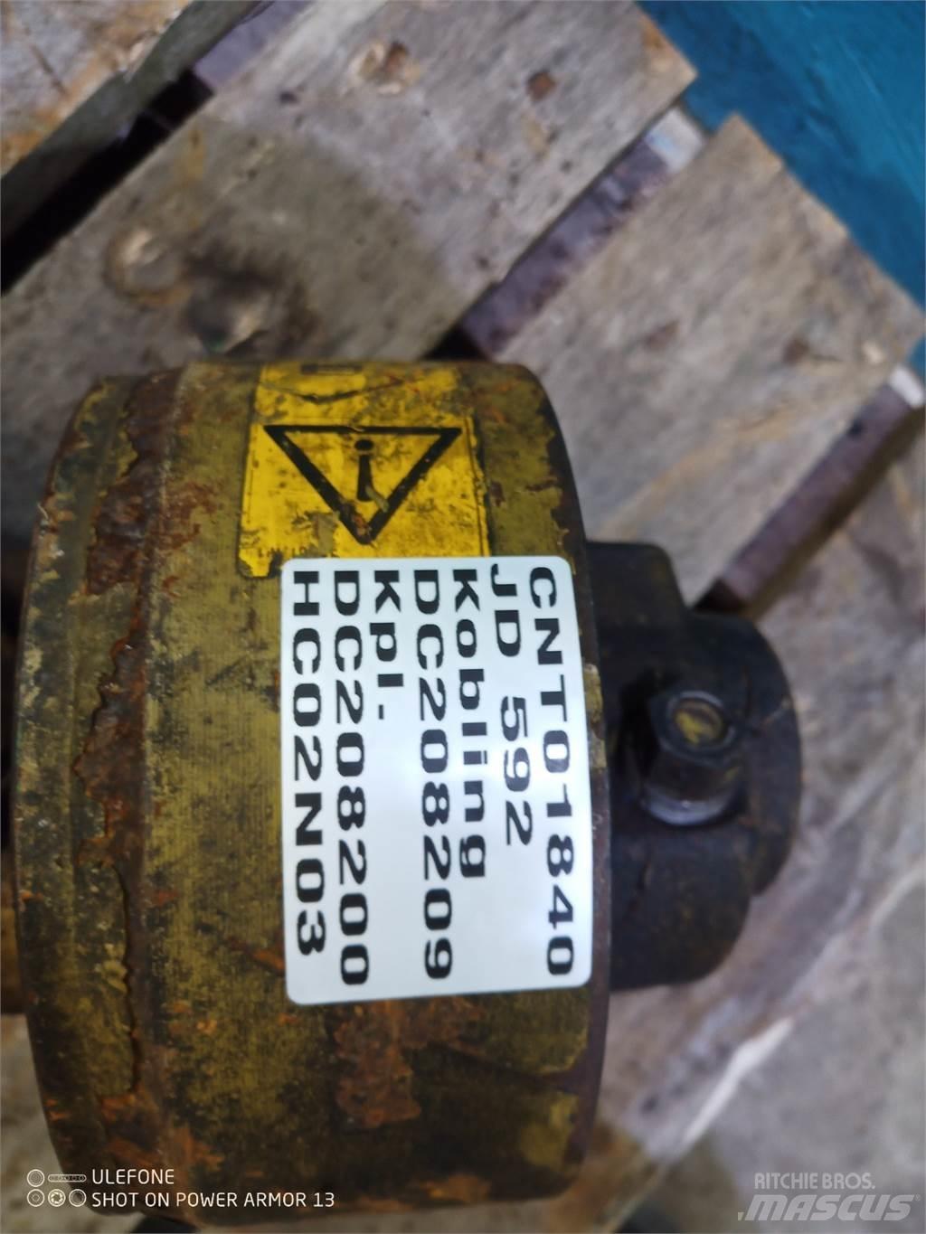 John Deere 592 Cits traktoru papildaprīkojums