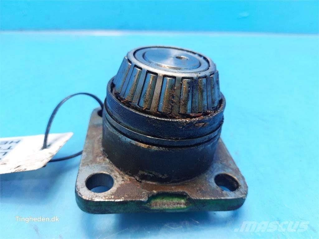 John Deere 6010 Cits traktoru papildaprīkojums