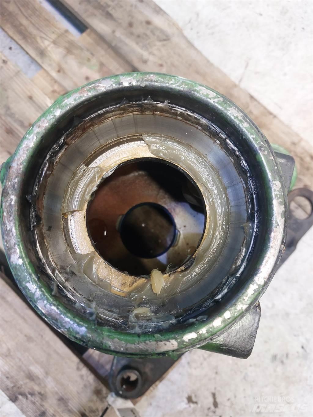 John Deere 6200 Cits traktoru papildaprīkojums
