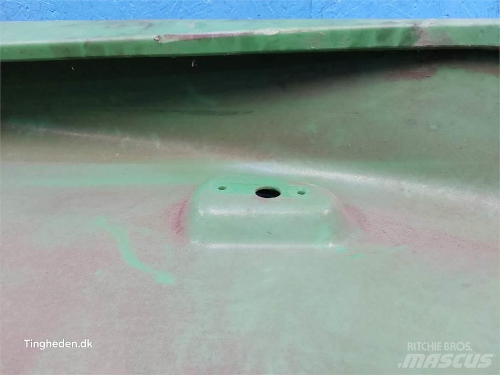 John Deere 630R Ražas novākšanas kombainu papildaprīkojums