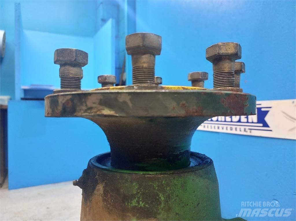 John Deere 6400 Cits traktoru papildaprīkojums