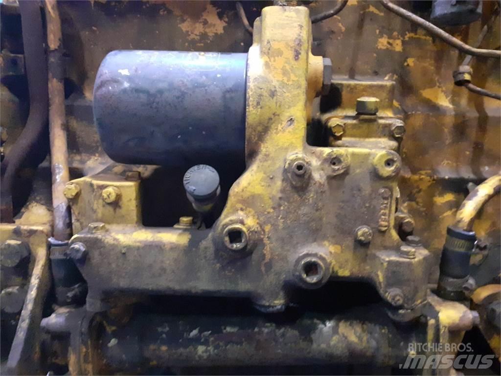 John Deere 644B Dzinēji