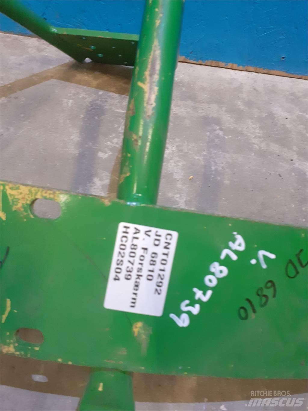 John Deere 6810 Cits traktoru papildaprīkojums