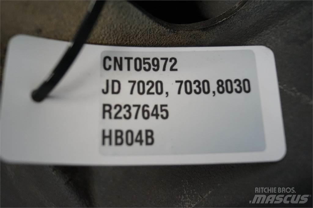 John Deere 7020 Cits traktoru papildaprīkojums