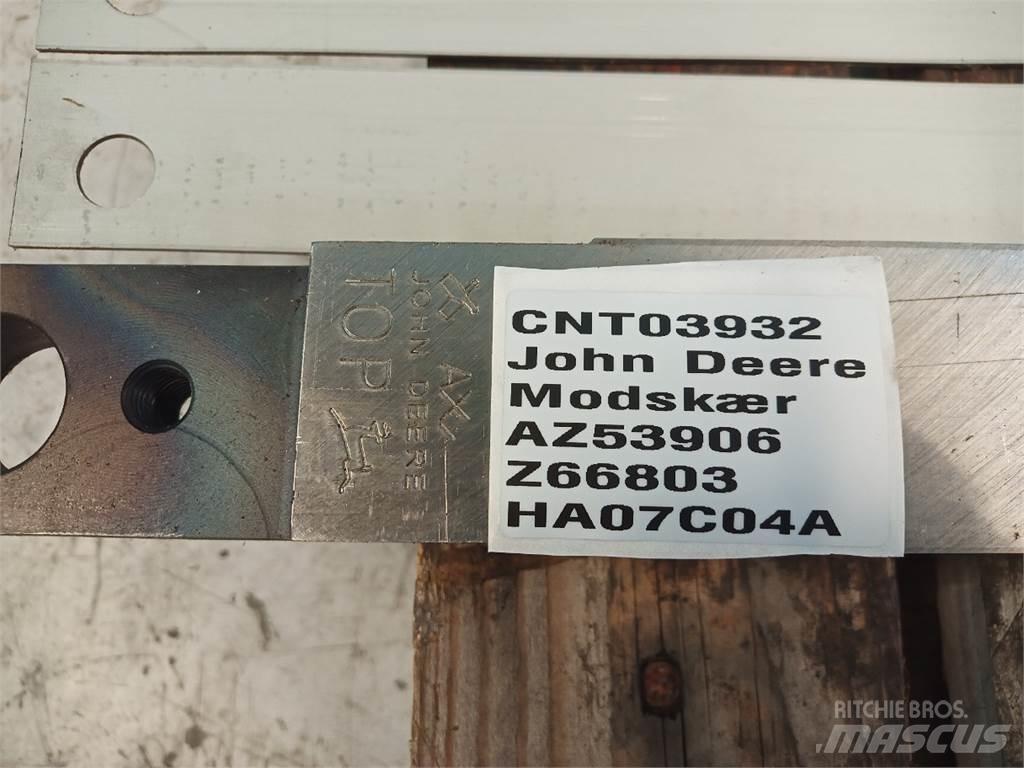 John Deere 7400 Siena un lopbarības novākšanas mašīnu piederumi