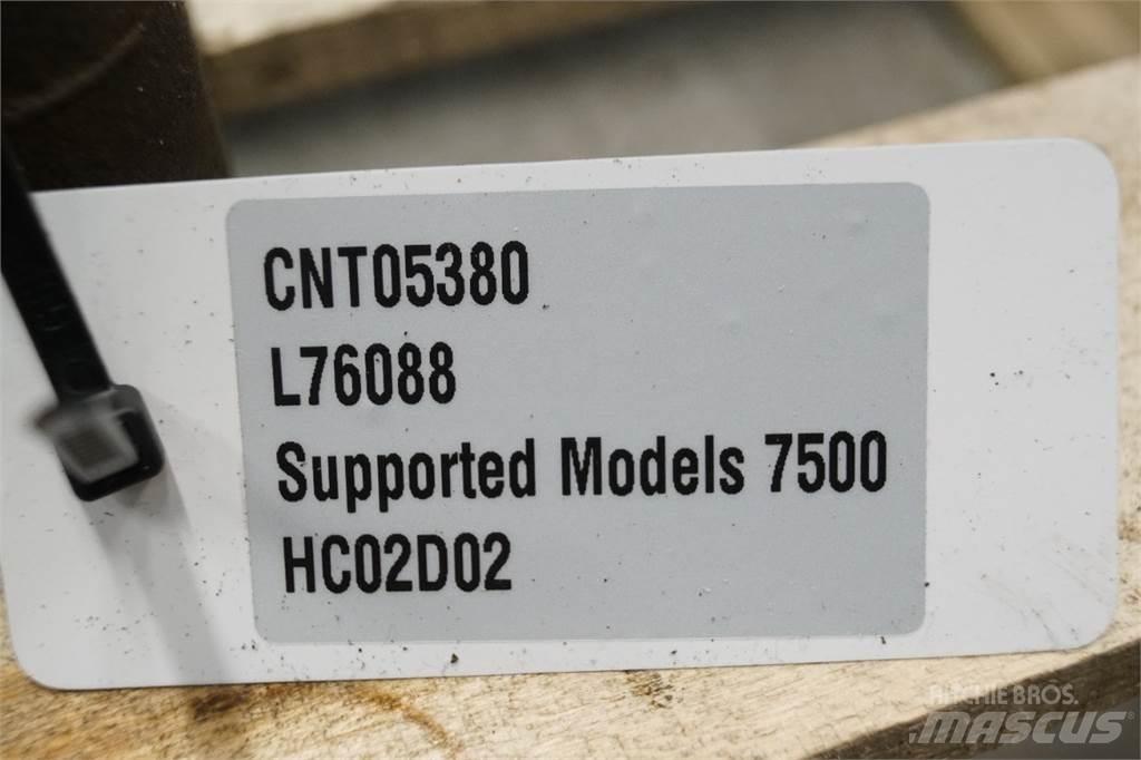 John Deere 7600 Cits traktoru papildaprīkojums