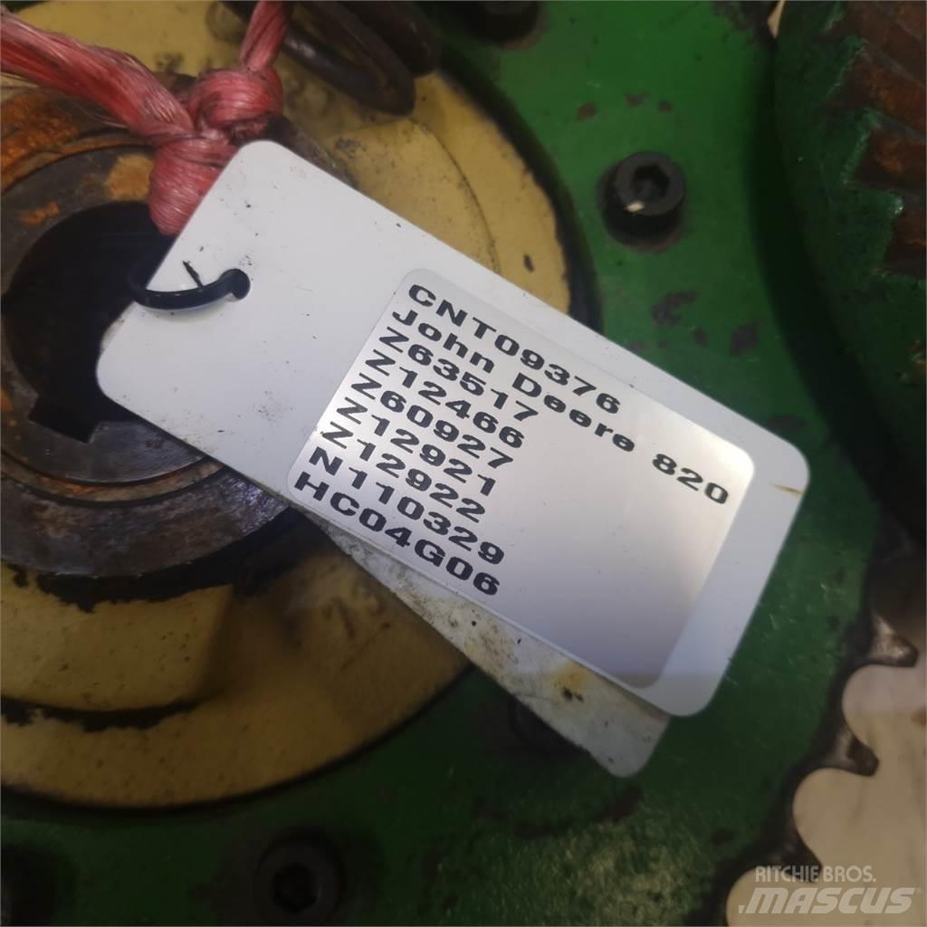 John Deere 820 Ražas novākšanas kombainu papildaprīkojums