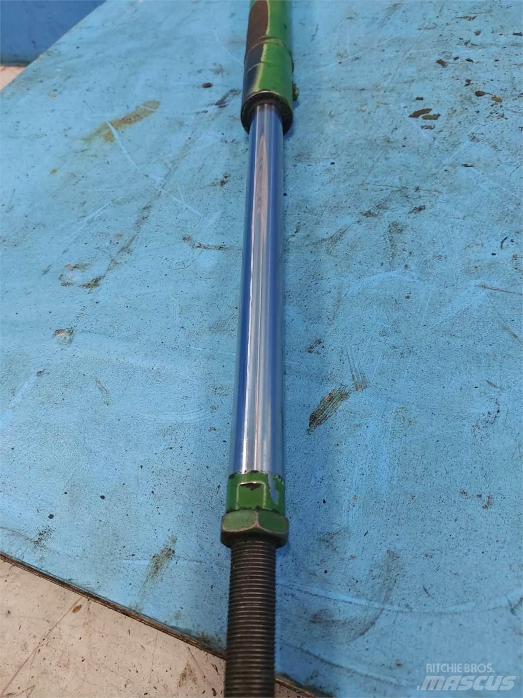 John Deere 820 Ražas novākšanas kombainu papildaprīkojums