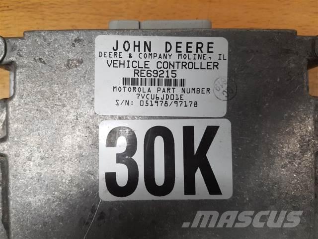 John Deere 8400 Elektronika