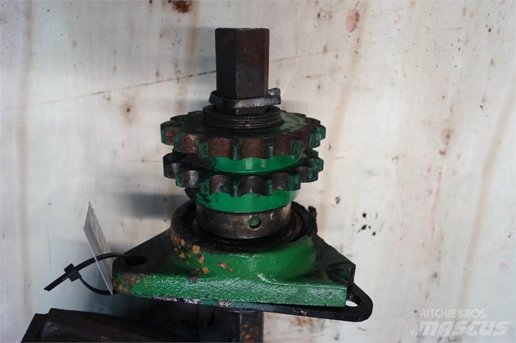 John Deere 952 Cits traktoru papildaprīkojums