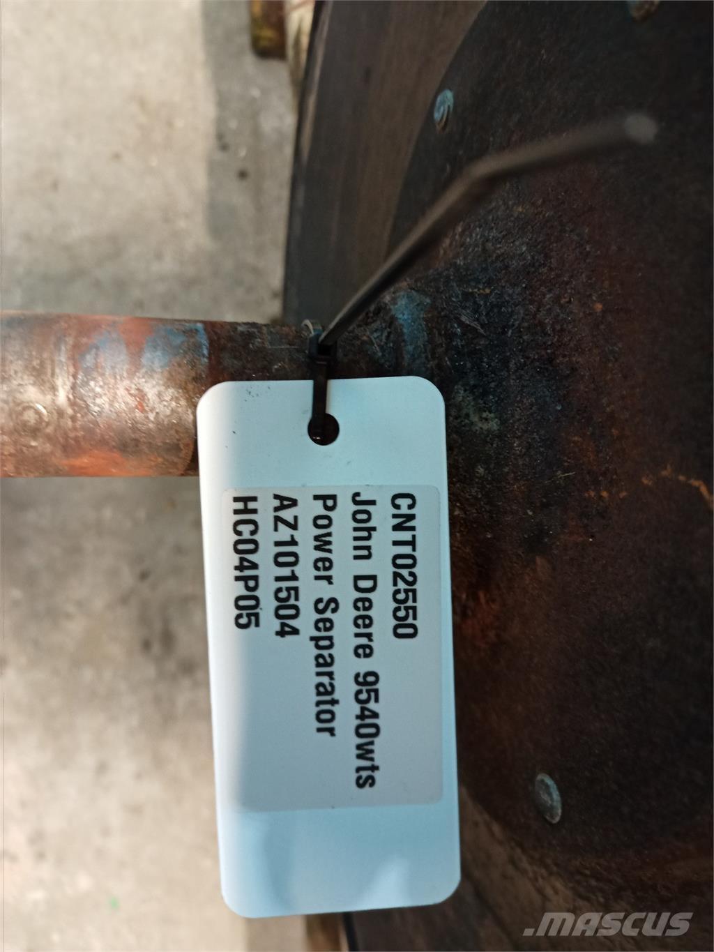 John Deere 9540 Ražas novākšanas kombainu papildaprīkojums