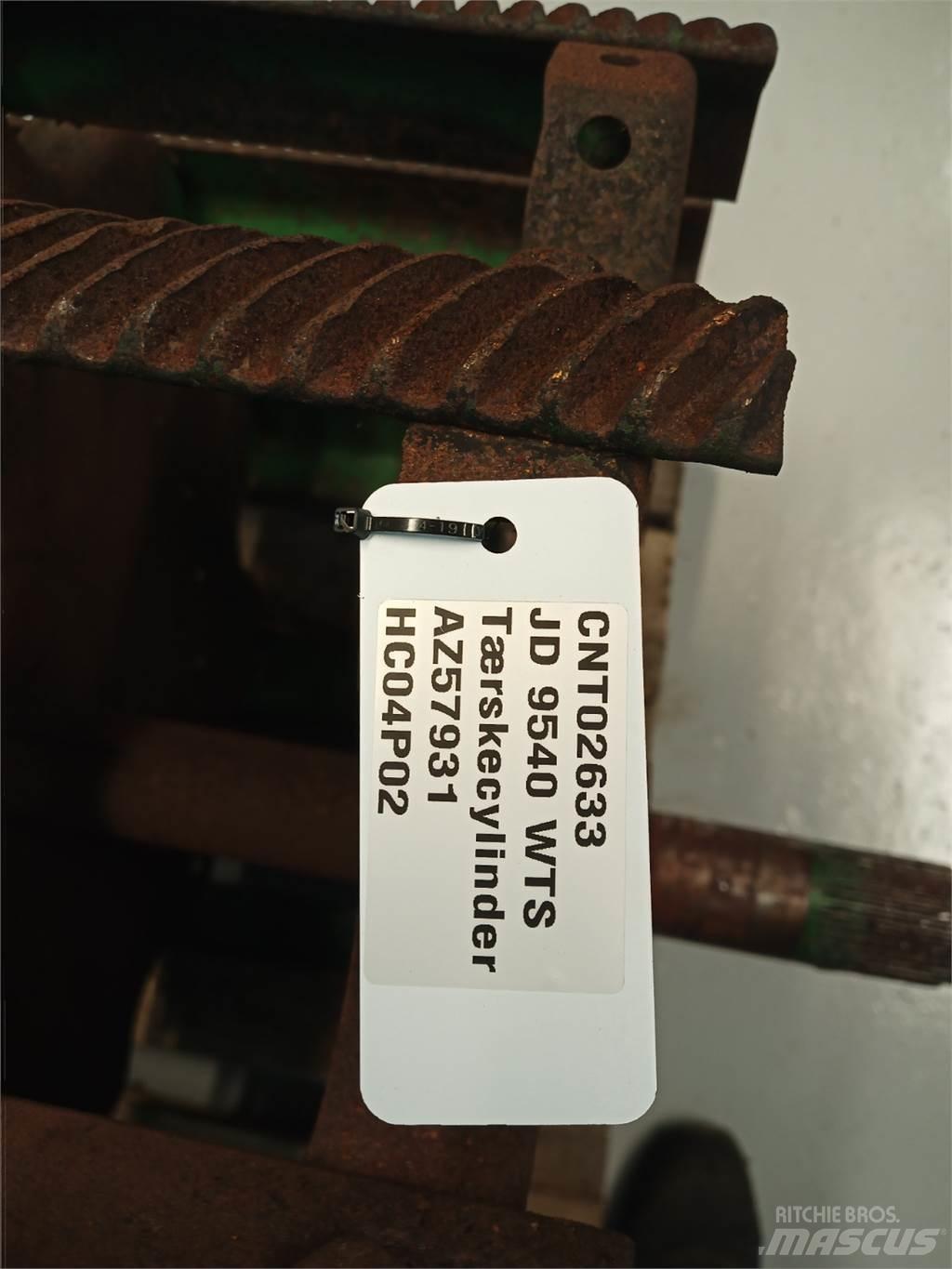 John Deere 9540 Ražas novākšanas kombainu papildaprīkojums