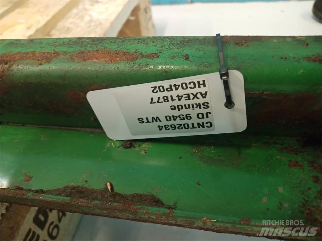 John Deere 9540 Ražas novākšanas kombainu papildaprīkojums