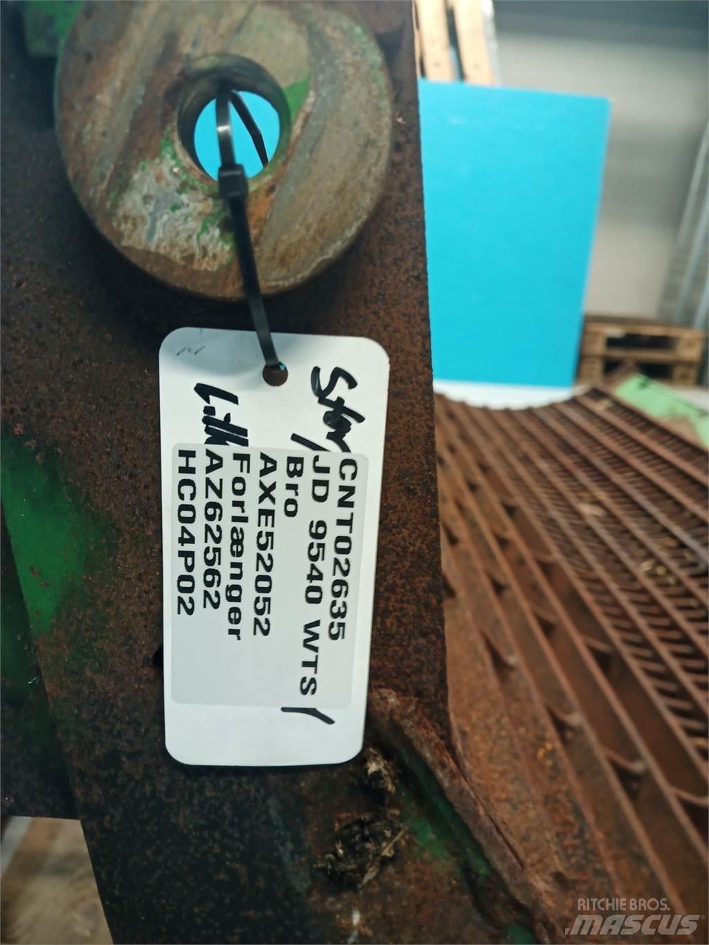 John Deere 9540 Ražas novākšanas kombainu papildaprīkojums