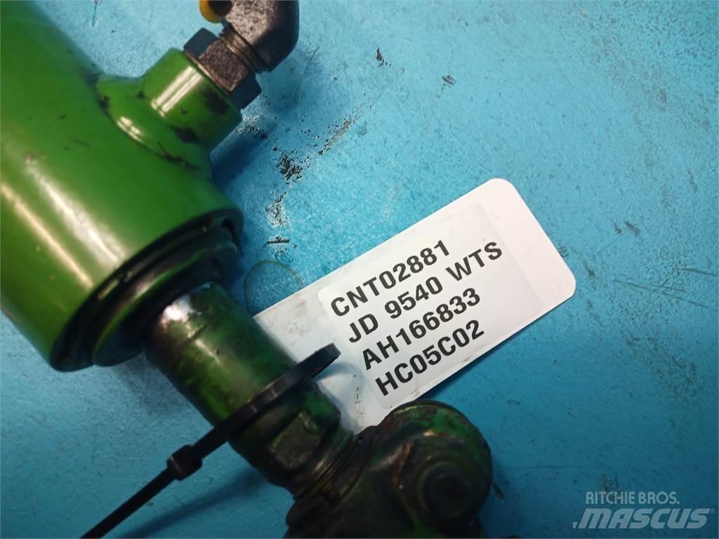 John Deere 9540 Ražas novākšanas kombainu papildaprīkojums