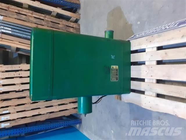 John Deere 955 Ražas novākšanas kombainu papildaprīkojums