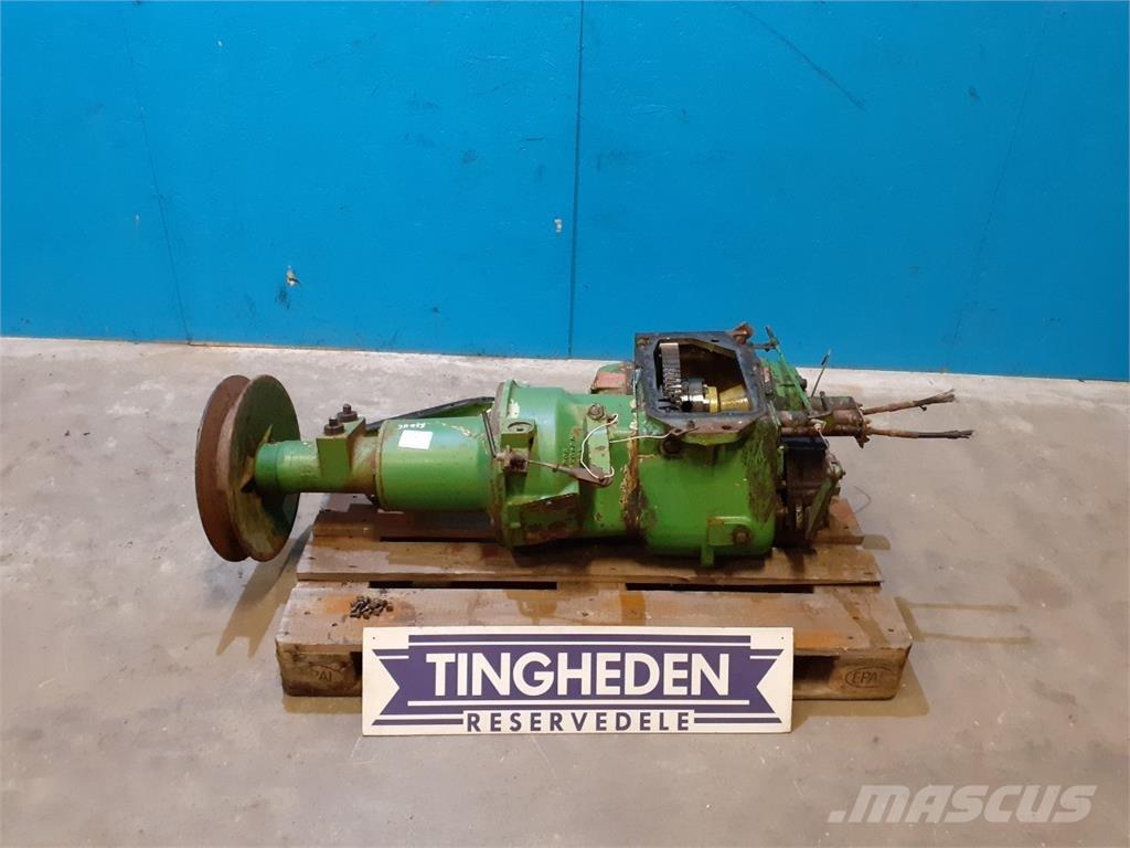John Deere 955 Transmisija