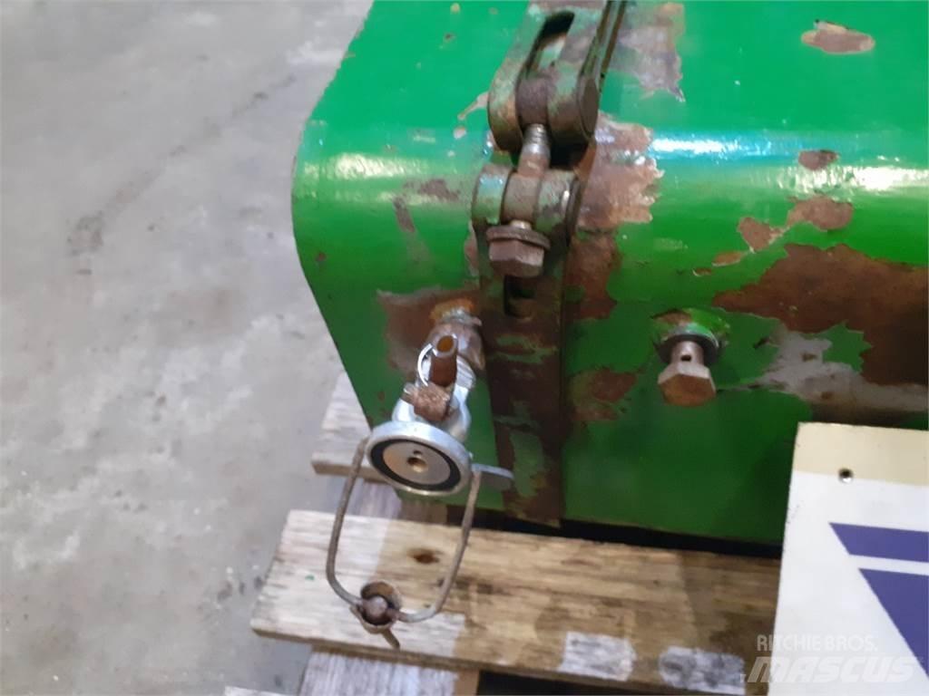 John Deere 955 Ražas novākšanas kombainu papildaprīkojums
