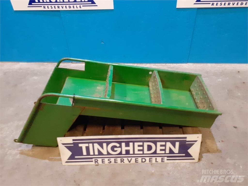 John Deere 955 Kabīnes un interjers