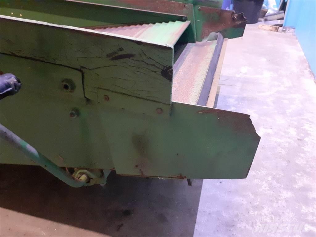 John Deere 955 Smilšu un sāls kaisītāji