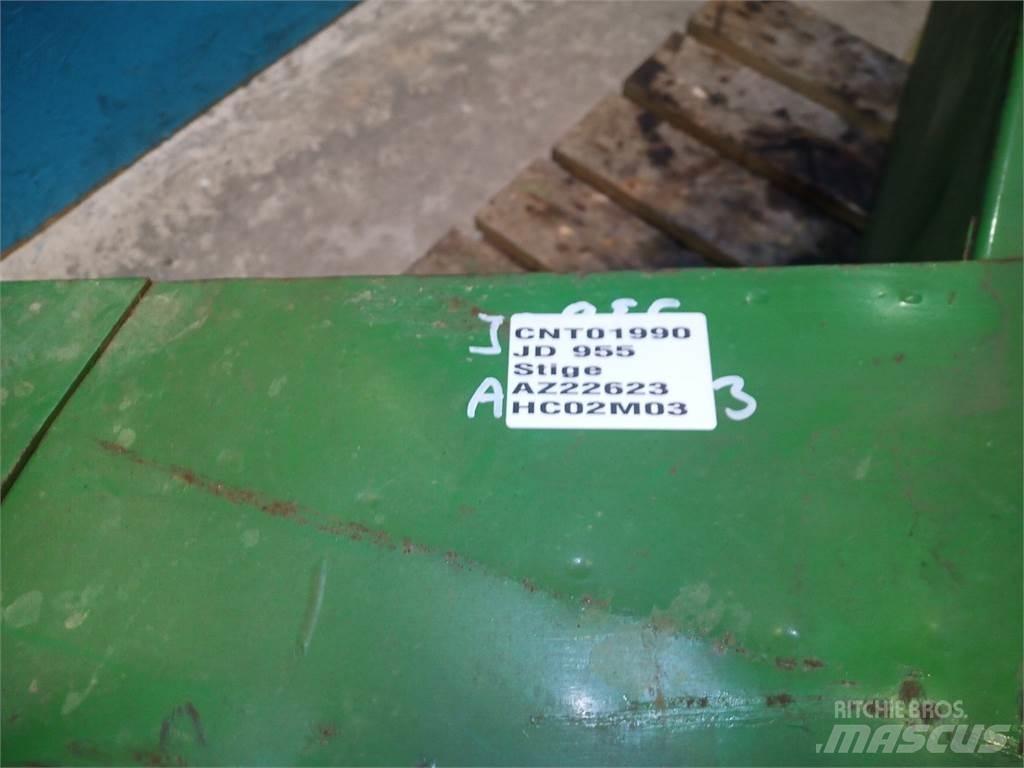 John Deere 955 Kabīnes un interjers