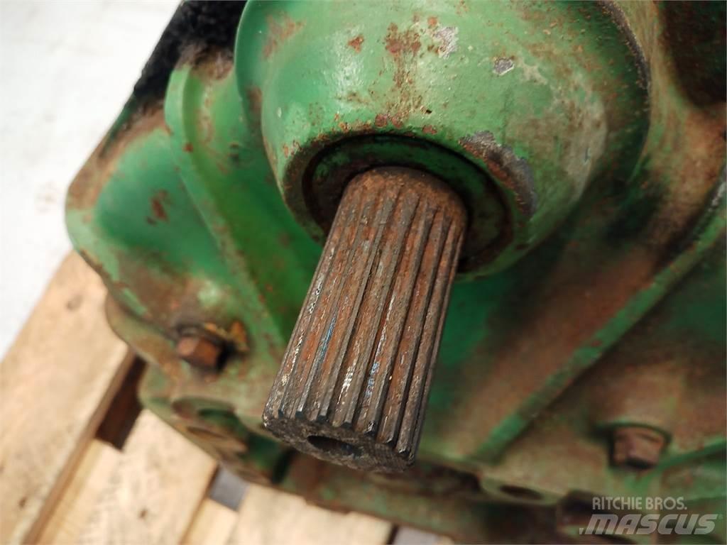 John Deere 965 Ražas novākšanas kombainu papildaprīkojums