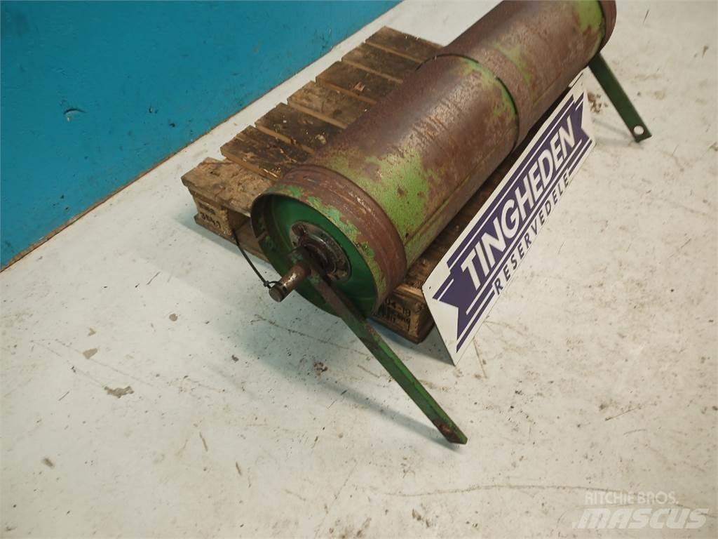 John Deere 965 Ražas novākšanas kombainu papildaprīkojums