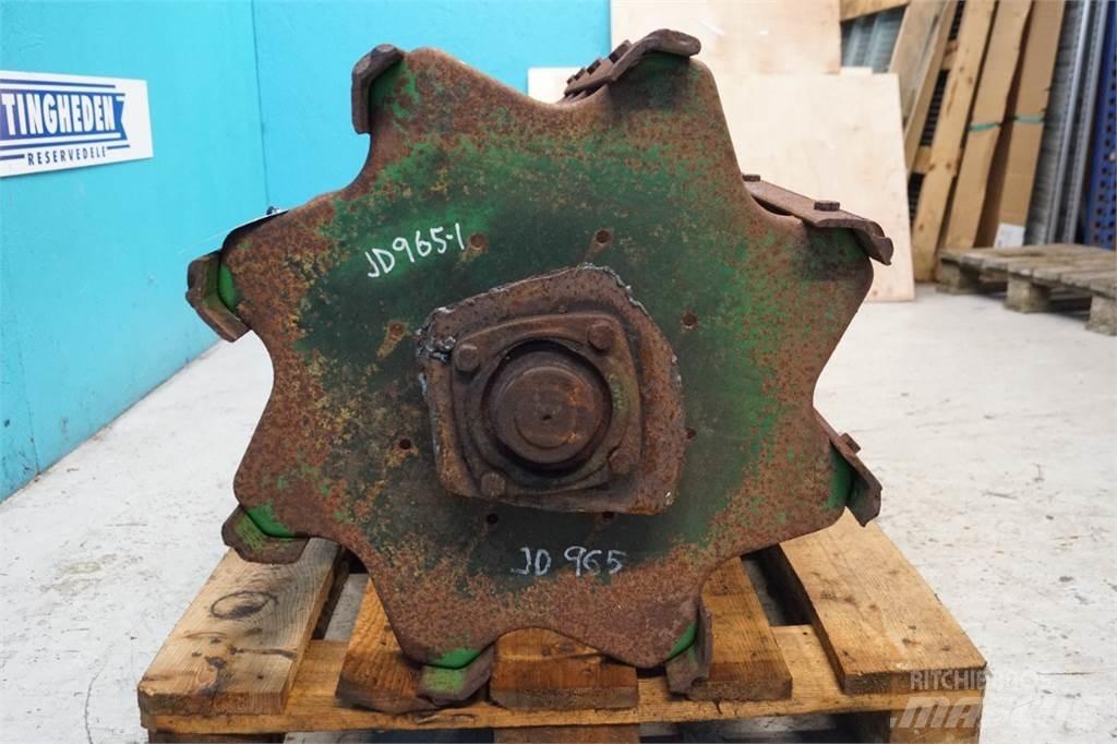 John Deere 965 Ražas novākšanas kombainu papildaprīkojums