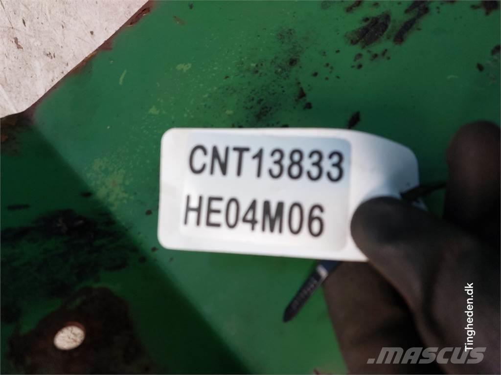 John Deere 965 Ražas novākšanas kombainu papildaprīkojums