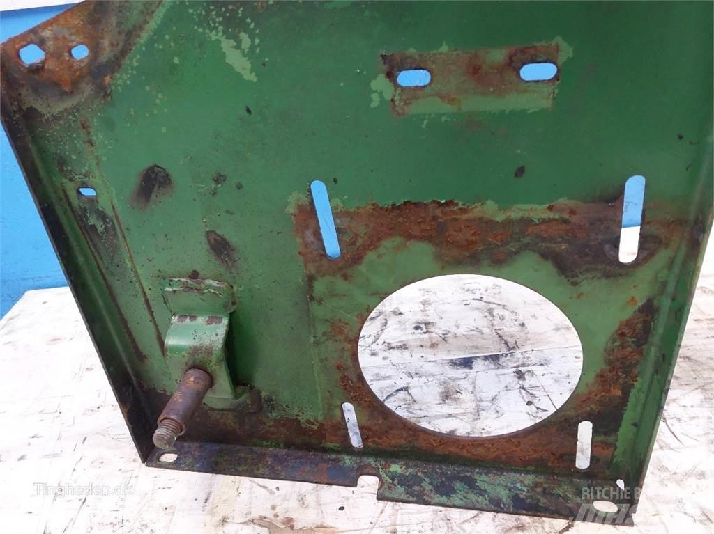 John Deere 965 Ražas novākšanas kombainu papildaprīkojums