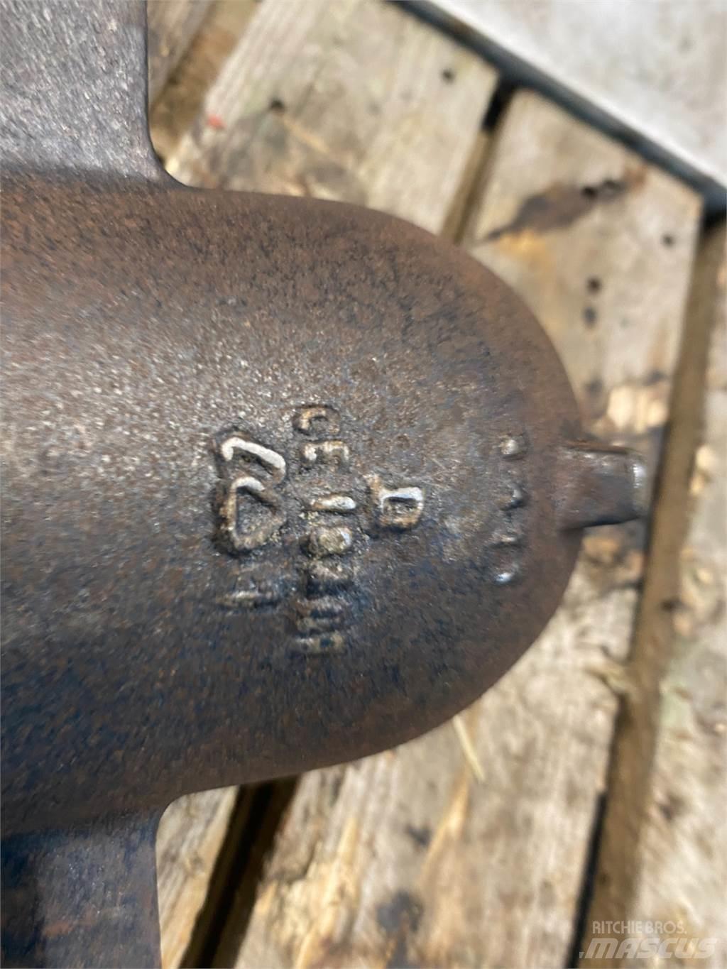 John Deere 9680 Ražas novākšanas kombainu papildaprīkojums