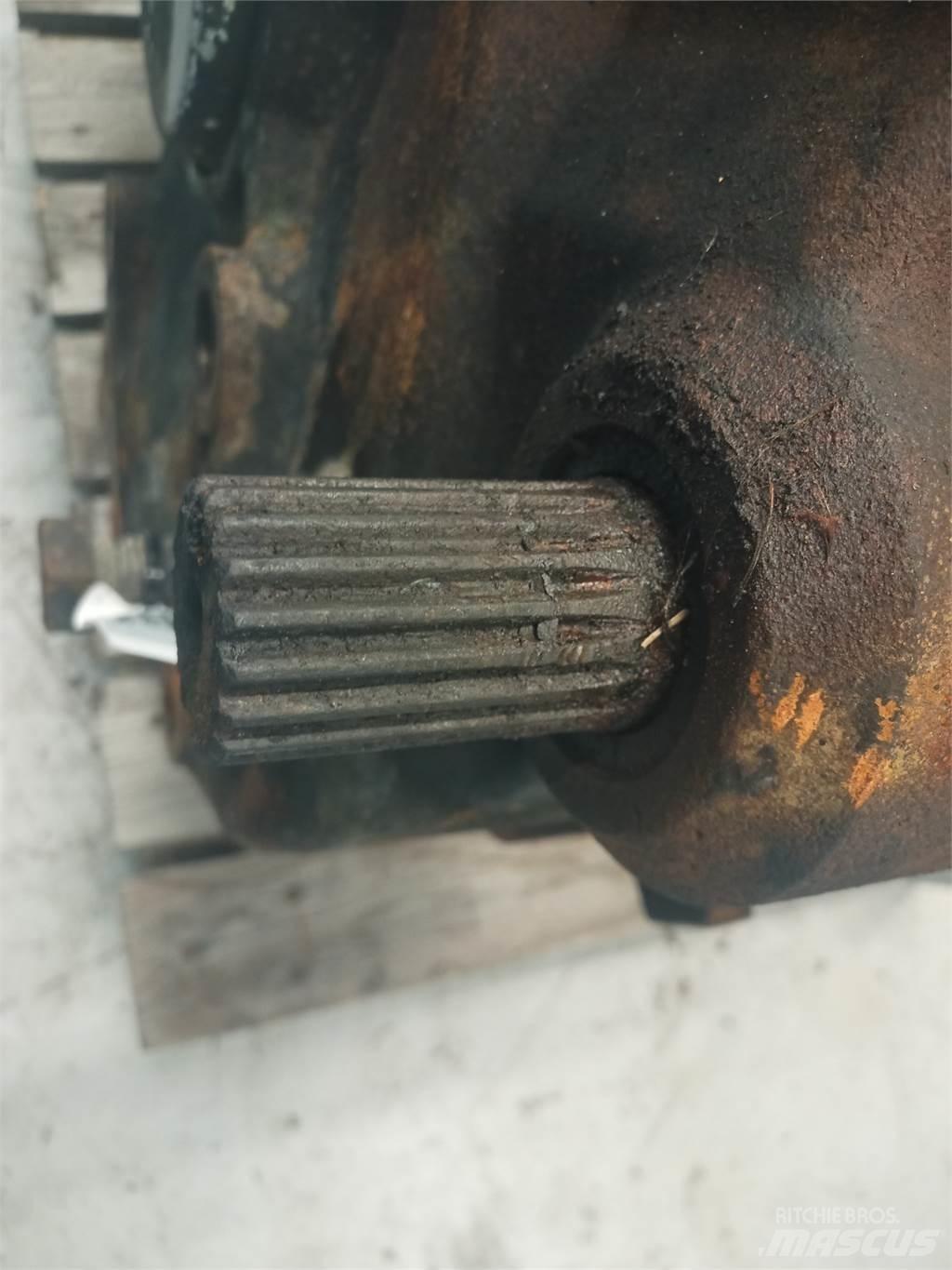 John Deere 9680 Ražas novākšanas kombainu papildaprīkojums